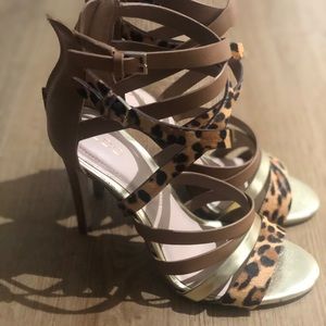 Gorgeous! Stiletto heel sandal by Aldo. Size 6. Never used.